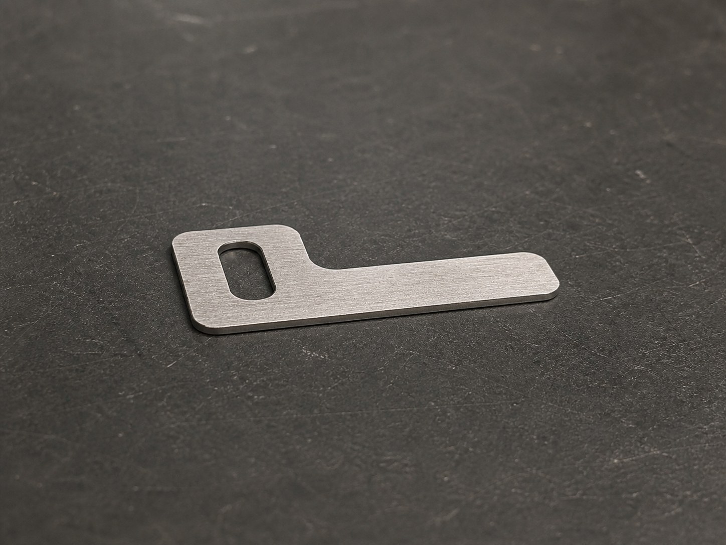 Technische CNC-Bearbeitungsanalyse: Pre-Machining Review for Small-Batch Structural Parts: Drawing Clarification, Process